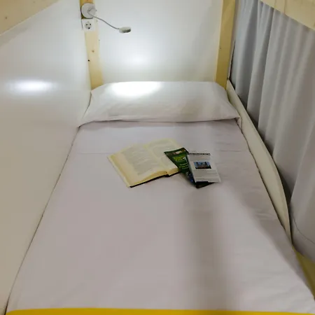 Guest house La Fabrica Urban Palmas 2*