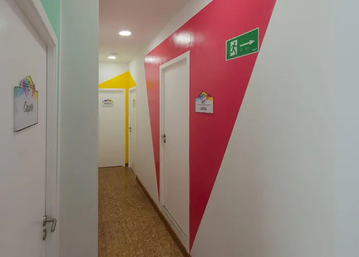 Guest house La Fabrica Urban Palmas 2*